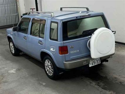 Nissan Rasheen