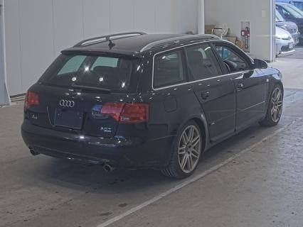 Audi A4 Avante