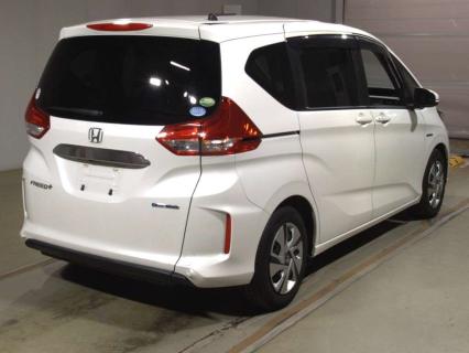Honda Freed + Hybrid