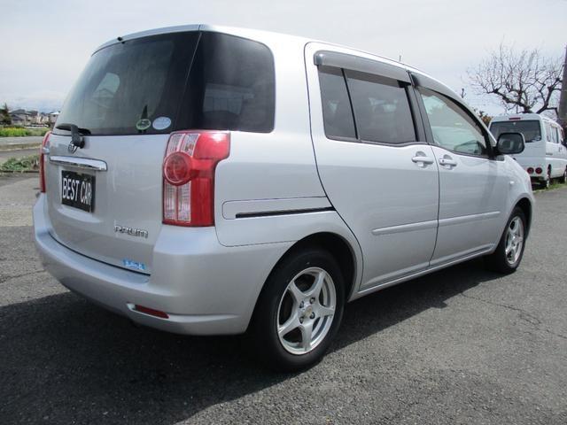 Toyota raum 2009